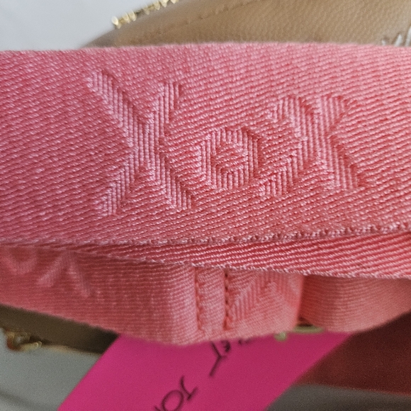 Betsey Johnson xotoss Game Day Football-Shaped Crossbody Bag w /Hangtags Nwt - Picture 12 of 14